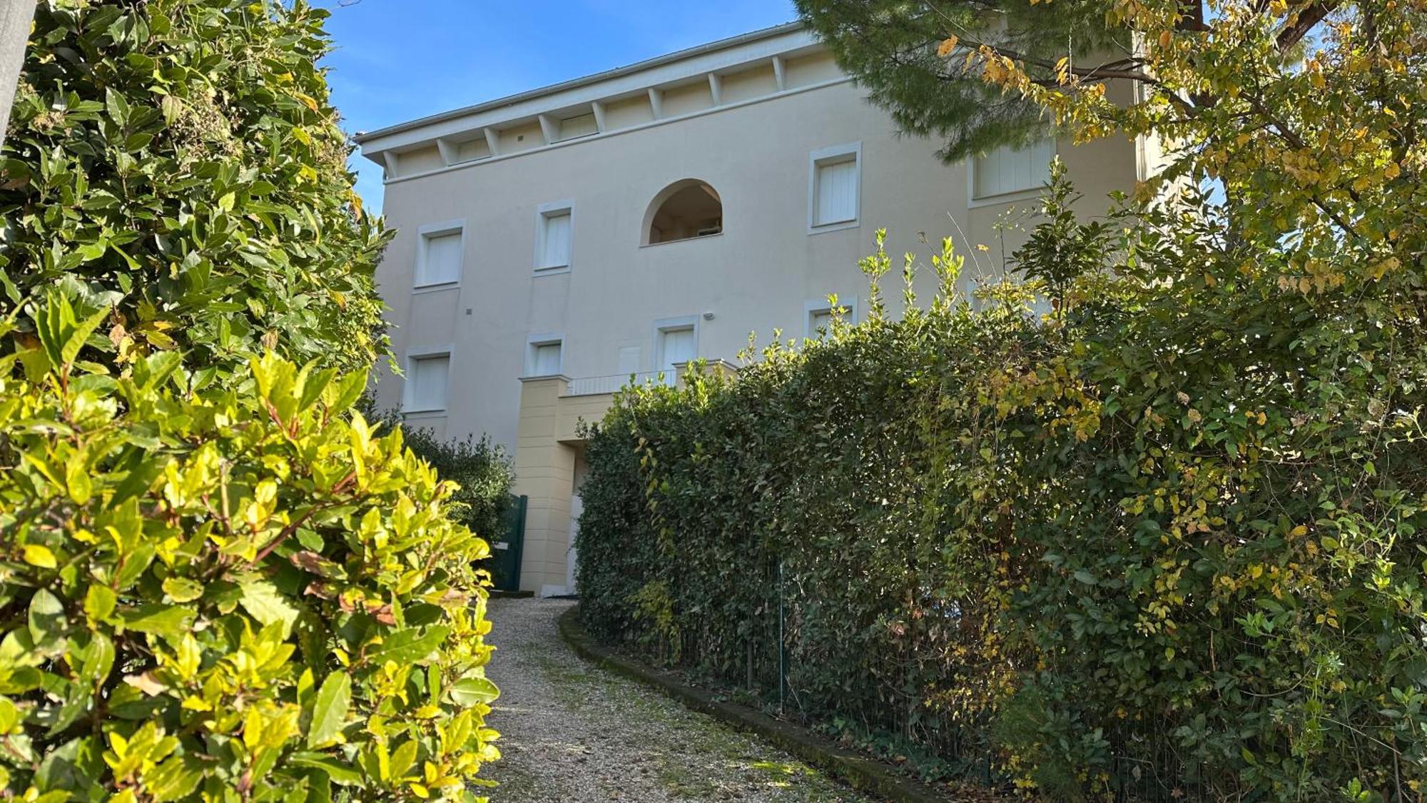 N185 - Numana, Meraviglioso Trilocale Con Terrazzo E Piscina Extérieur photo